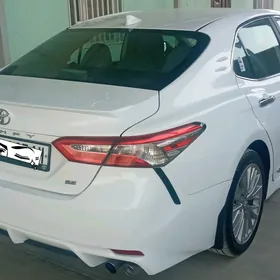Toyota Camry 2020