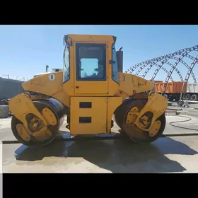 XCMG LW300F 2003