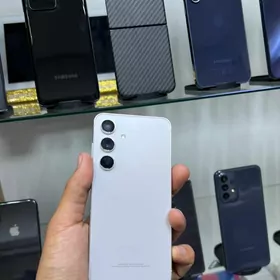SAMSUNG S 24