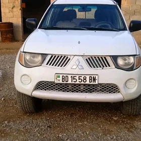 Mitsubishi L200 2008