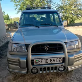 Hyundai Galloper 2001