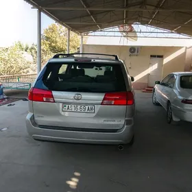 Toyota Sienna 2003