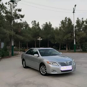 Toyota Camry 2011