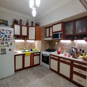 Мир1 2 комнаты 7 этаж 65м²
