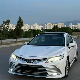Toyota Camry 2022