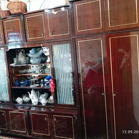 стенка герман срочно продается