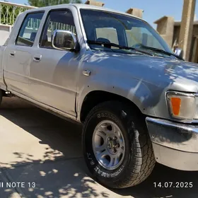 Toyota Hilux 2006