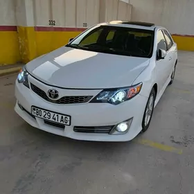 Toyota Camry 2012