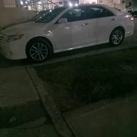 Toyota Camry 2011