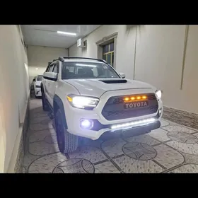 Toyota Tacoma 2023