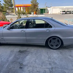Mercedes-Benz S-Class 2000