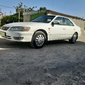 Toyota Camry 1999
