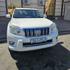 Toyota Land Cruiser Prado 2013