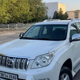 Toyota Land Cruiser Prado 2013