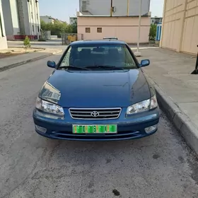 Toyota Camry 2001