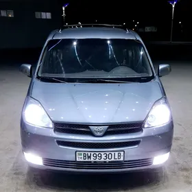 Toyota Sienna 2004