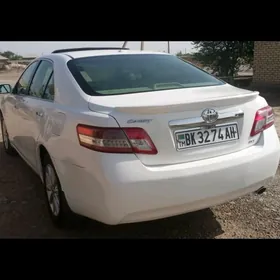 Toyota Camry 2011