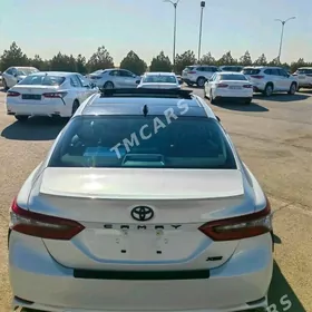 Toyota Camry 2024