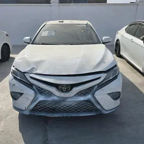 Toyota Camry 2020