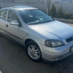 Opel Astra 2000