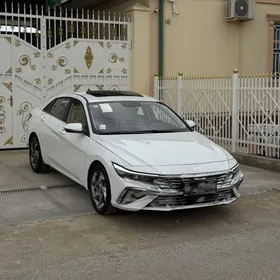 Hyundai Elantra 2025