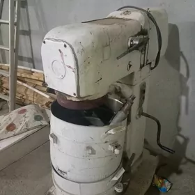 миксер кандитер.