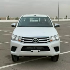 Toyota Hilux 2025