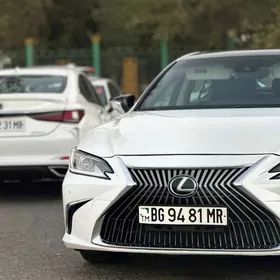Lexus ES 350 2019