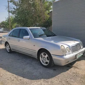 Mercedes-Benz E320 1999