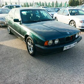 BMW 525 1990