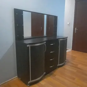 комод