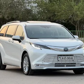 Toyota Sienna 2022