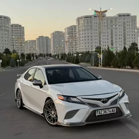Toyota Camry 2020
