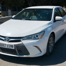 Toyota Camry 2015