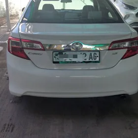 Toyota Camry 2013