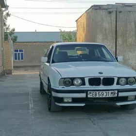 BMW 525 1993