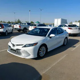 Toyota Camry 2020