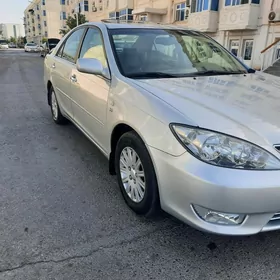 Toyota Camry 2004