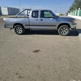 Toyota Tundra 2002