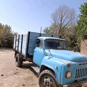 Gaz 5204 1987