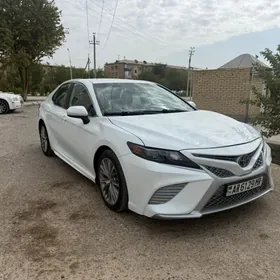 Toyota Camry 2020