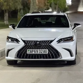 Lexus ES 350 2019