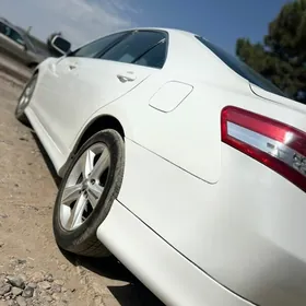 Toyota Camry 2011