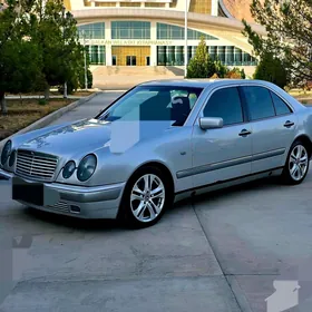 Mercedes-Benz E320 1999