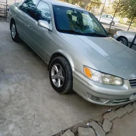 Toyota Camry 2000