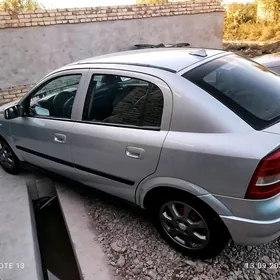 Opel Astra 2003