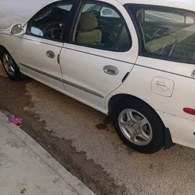Hyundai Elantra 2002