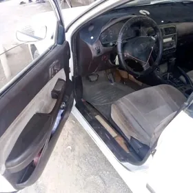 Toyota Carina 1993
