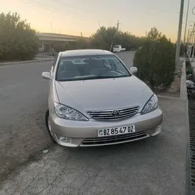 Toyota Camry 2004