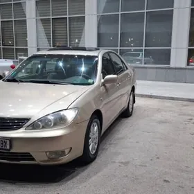 Toyota Camry 2005